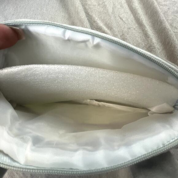 My Neighbor Totoro Grey Durable Messenger Bag & Small Zipper Pouch - Picture 13 of 16